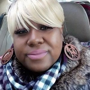 Meet your Posher, Carolyn